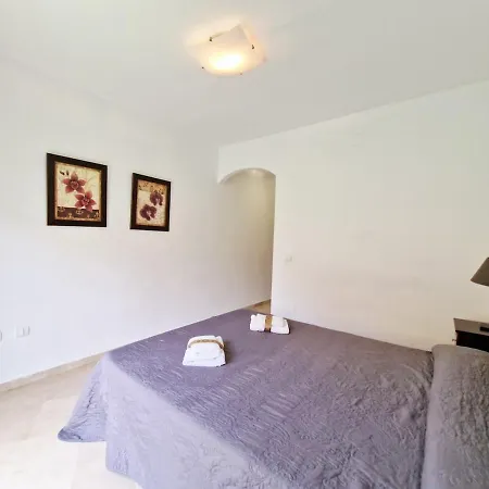 Riviera Garden & Comfort Bajo Con Terraza Y Piscinas Apartment